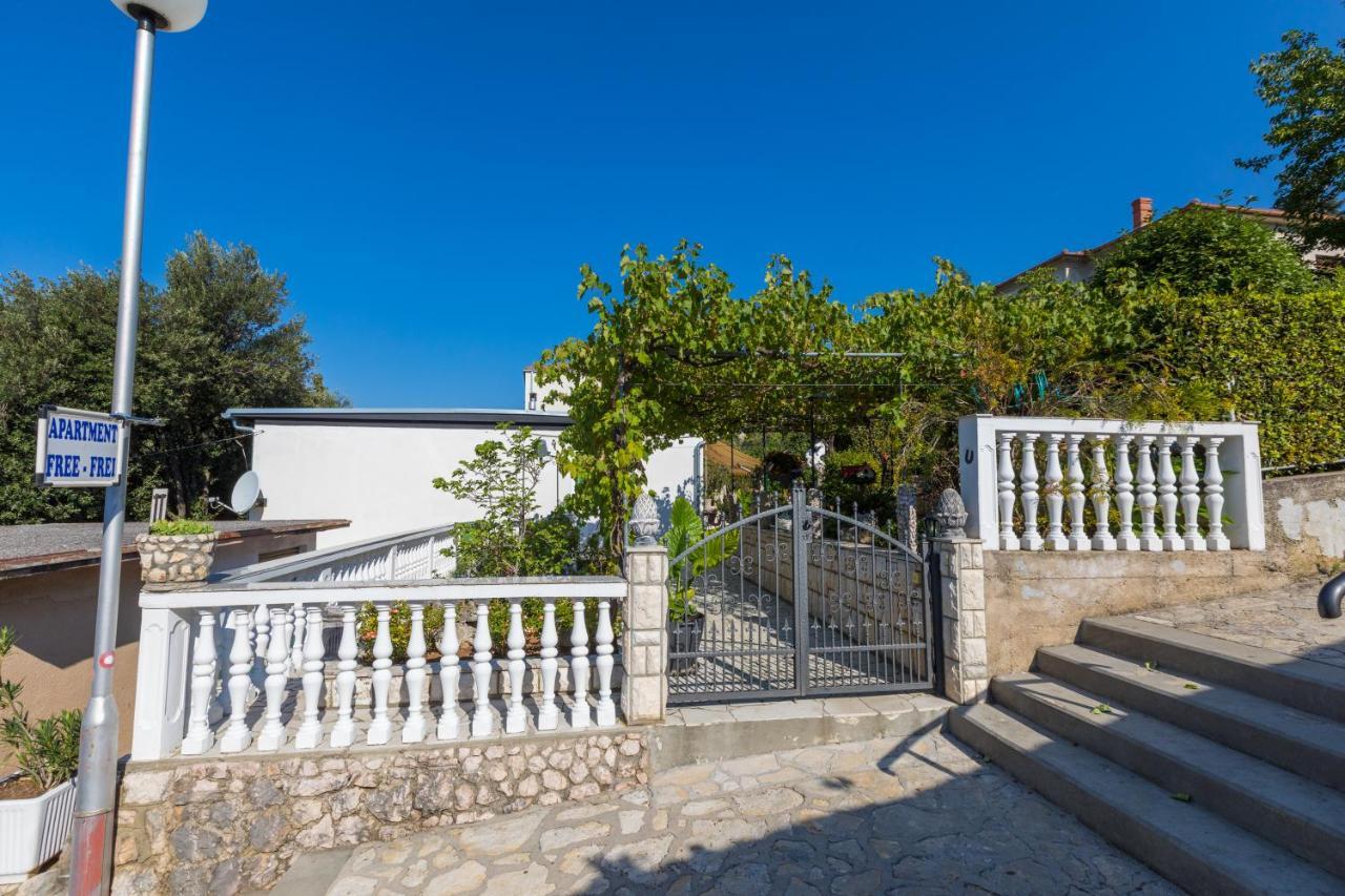 Apartman Mladenka Dramalj Extérieur photo